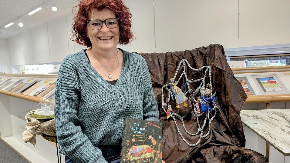 Karin Huber präsentiert die Geschichte. Karin Huber präsentiert die Geschichte.