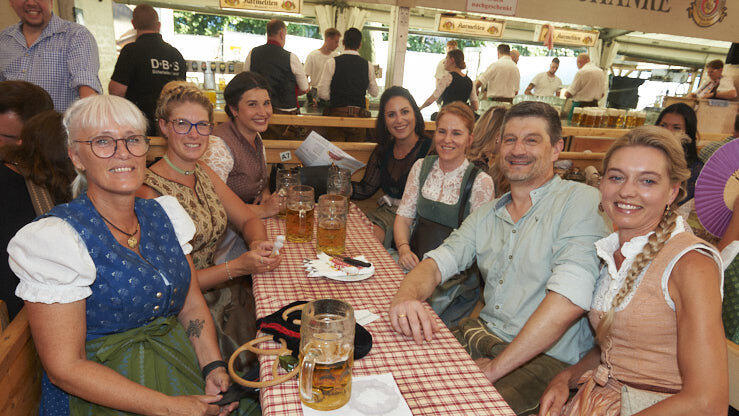 Die Partybilder vom Mittwoch, 14. August 2024, aus dem Festzelt Lechner. Die Partybilder vom Mittwoch, 14. August 2024, aus dem Festzelt Lechner.