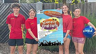 Die DLRG-Jugend möchte eine fröhliche Poolparty mit ihren Gästen feiern. Die DLRG-Jugend möchte eine fröhliche Poolparty mit ihren Gästen feiern.
