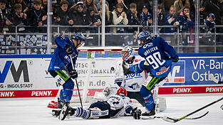 Mit einer Einzelaktion besorgte Filip Varejcka den Straubing Tigers zwei Minuten vor Schluss das Goldene Tor zum 1:0.