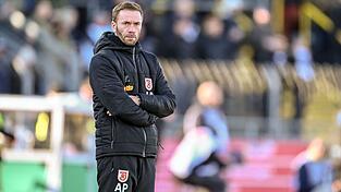 Andreas Patz erlebt einen desolaten Auftritt seiner Regensburger.