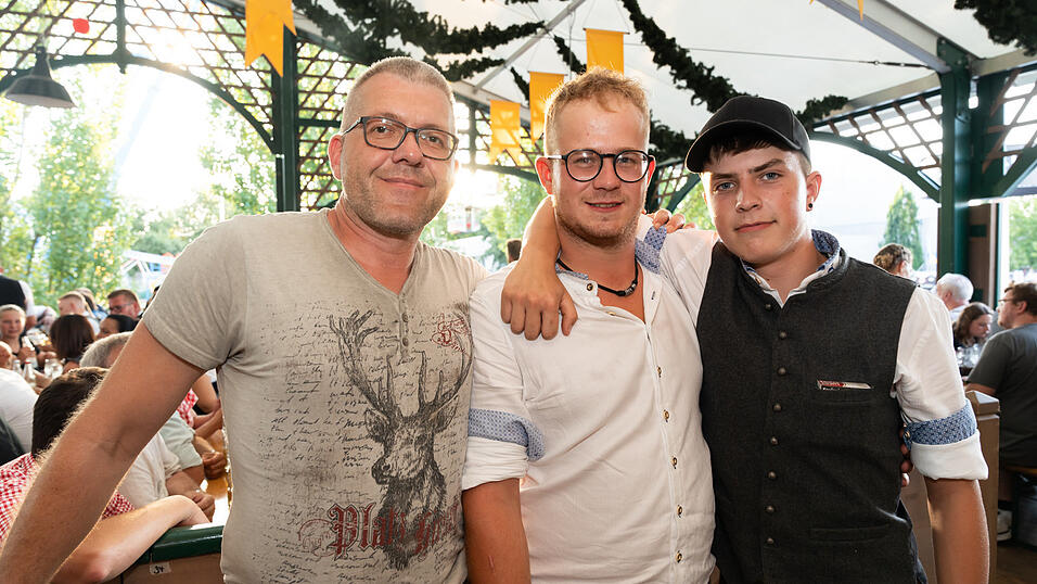 Die Partybilder vom Samstag, 17. August, aus dem Festzelt Nothaft. Die Partybilder vom Samstag, 17. August, aus dem Festzelt Nothaft.