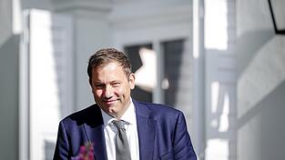 Klingbeil stellt klar, was er in Sachen Zuckersteuer plant - und was nicht. Klingbeil stellt klar, was er in Sachen Zuckersteuer plant - und was nicht.