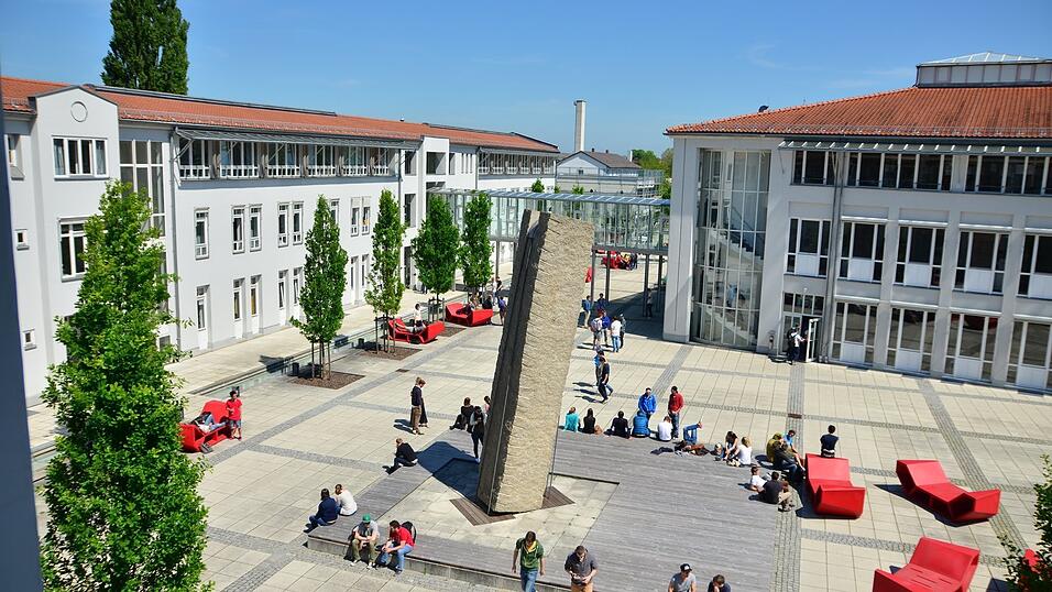 Rund 4.700 Personen studieren an der Hochschule.