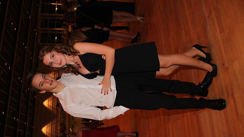 Die Bilder vom Abschlussball der Tanzschule Seidel in der Fraunhofer-Halle am 28. November. Die Bilder vom Abschlussball der Tanzschule Seidel in der Fraunhofer-Halle am 28. November.