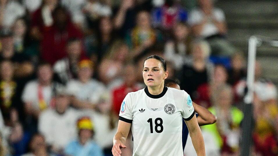 Leipzigs Giovanna Hoffmann könnte das Halbfinale der Nations League verpassen. Leipzigs Giovanna Hoffmann könnte das Halbfinale der Nations League verpassen.
