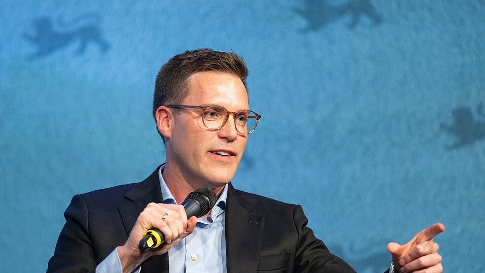 Syrer sollten ihr Heimatland aus Sicht von CDU-Landeschef Manuel Hagel wiederaufbauen. Syrer sollten ihr Heimatland aus Sicht von CDU-Landeschef Manuel Hagel wiederaufbauen.