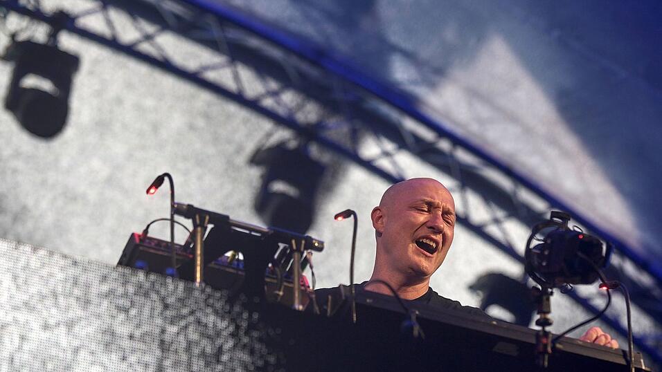 Auch der Berliner Paul Kalkbrenner kam zum Nature One. Auch der Berliner Paul Kalkbrenner kam zum Nature One.