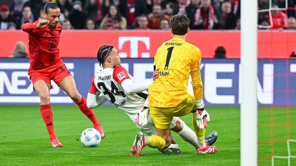 Die Zukunft von Leroy Sané (l) ist offen.