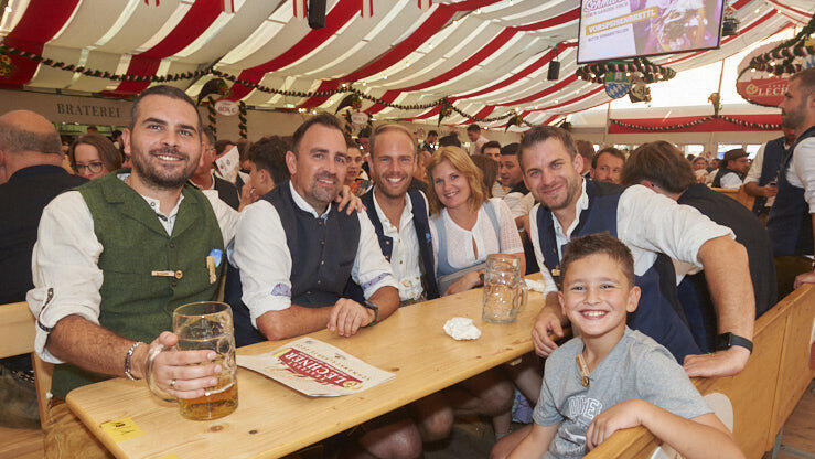 Die Partybilder vom Samstag, 9. August, aus dem Festzelt Lechner. Die Partybilder vom Samstag, 9. August, aus dem Festzelt Lechner.