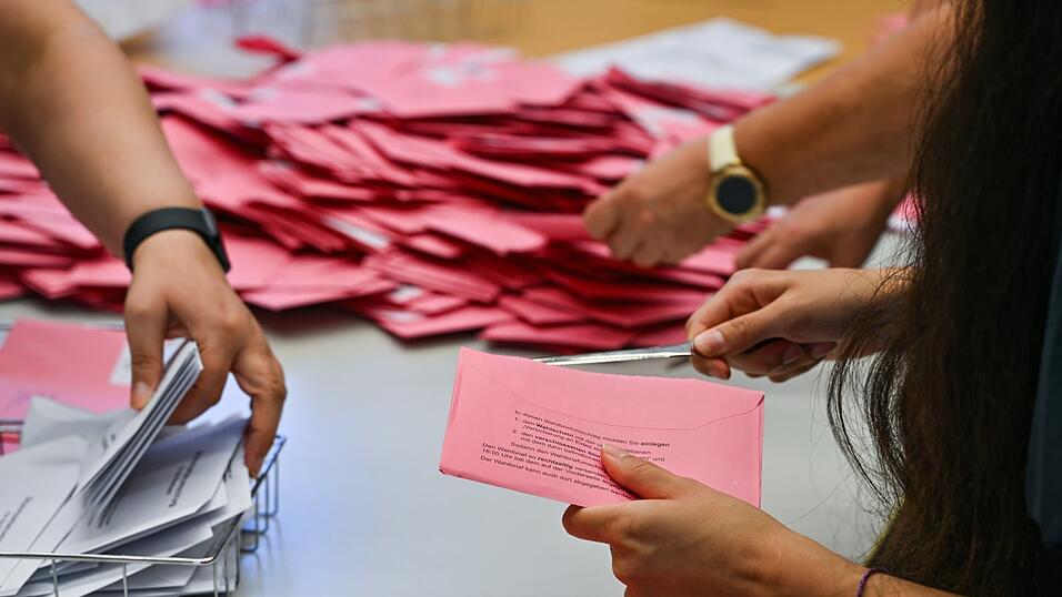 Die Stimmzettel k&ouml;nnen zur Bundestagswahl erst recht sp&auml;t gedruckt werden.