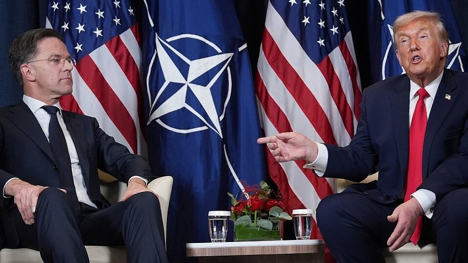 Nato-Generalsekret&auml;r Mark Rutte geh&ouml;rt zu den wenigen prominenten Politikern in Europa, die Donald Trumps Vorgehen gegen den Iran immer wieder loben. Schafft es der Niederl&auml;nder, Trump von einem B&uuml;ndnisaustritt abzuhalten? (Archivbild)