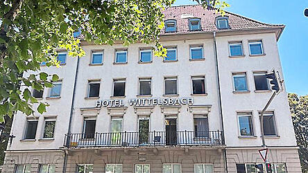 Die staatliche Unterkunft Straubing-Mitte wird derzeit umstrukturiert, teilt die Regierung von Niederbayern mit.