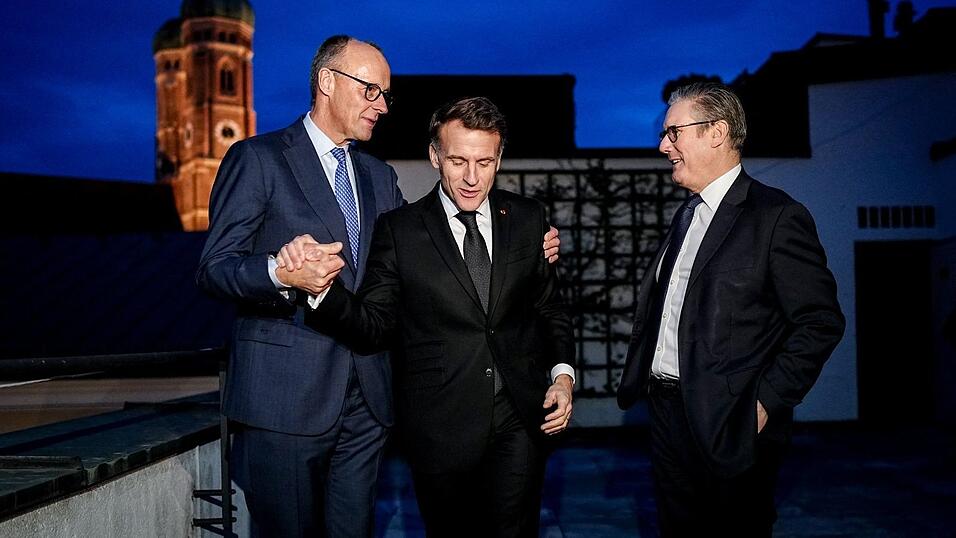 Bundeskanzler Friedrich Merz, Frankreichs Präsident Emmanuel Macron und der britische Premier Keir Starmer trafen sich auf der Münchner Sicherheitskonferenz. (Archivbild) Bundeskanzler Friedrich Merz, Frankreichs Präsident Emmanuel Macron und der britische Premier Keir Starmer trafen sich auf der Münchner Sicherheitskonferenz. (Archivbild)