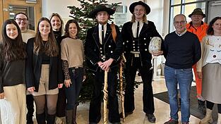 Niclas Prawel aus Mecklenburg-Vorpommern und Henry Wolter aus Coesfeld waren im Rathaus zu Gast.