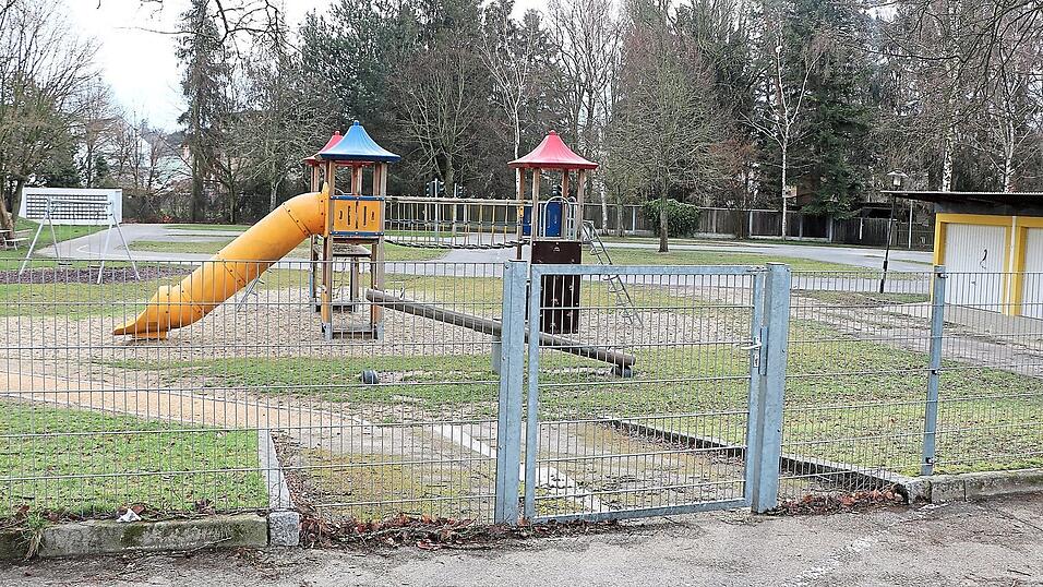 Weil sich der Bedarf an Kinderbetreuungsplätzen in Mainburg in den nächsten Jahren erhöhen wird, könnte die jetzige Fläche des Verkehrsübungsplatzes am Gabis für anderweitige Zwecke benötigt werden. Weil sich der Bedarf an Kinderbetreuungsplätzen in Mainburg in den nächsten Jahren erhöhen wird, könnte die jetzige Fläche des Verkehrsübungsplatzes am Gabis für anderweitige Zwecke benötigt werden.