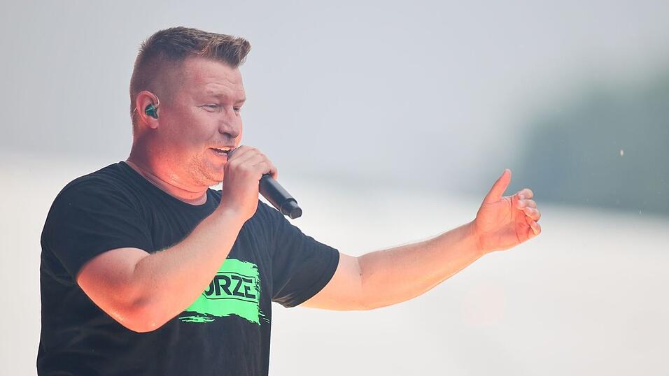 Mit &laquo;Layla&raquo; landete er einen Nummer-Eins-Hit: Schaukelpferd-Fan Sch&uuml;rze.