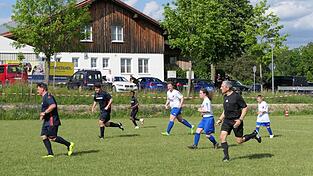 Als Auftakt zum Gründungsfest gab es ein Inklusionsfußballspiel, bei dem alle viel Spaß hatten.