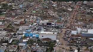 Drohnenaufnahmen zeigten ganze Stadtteile in Trümmern. (Handout) Drohnenaufnahmen zeigten ganze Stadtteile in Trümmern. (Handout)