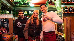 Einblicke in den Straubinger Christkindlmarkt. Einblicke in den Straubinger Christkindlmarkt.