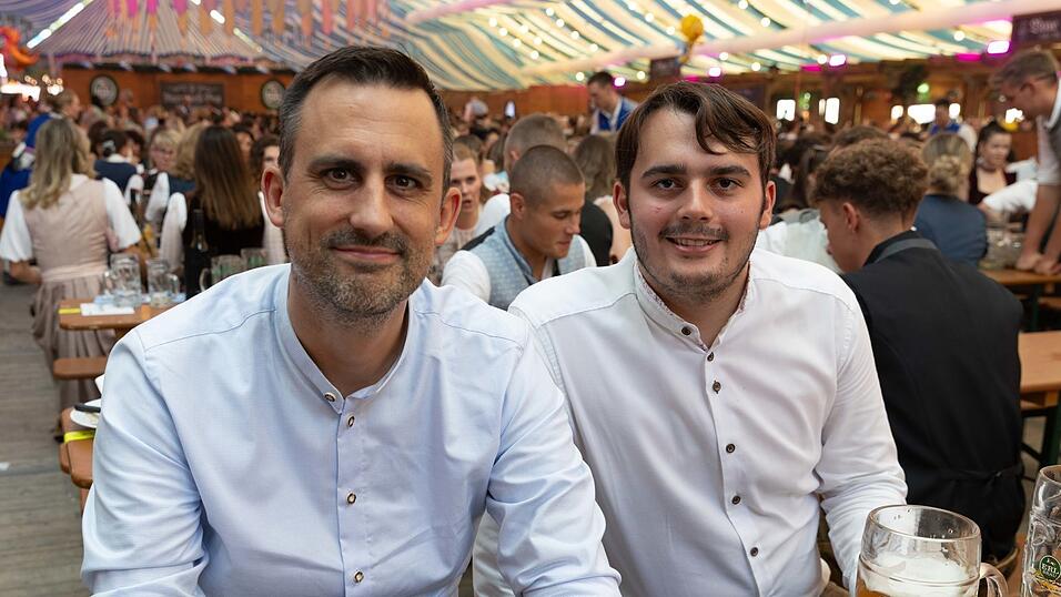 Die Partybilder vom Sonntag, 9. August, aus dem Festzelt Wenisch. Die Partybilder vom Sonntag, 9. August, aus dem Festzelt Wenisch.
