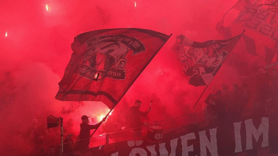 Die Fans sorgten f&uuml;r hei&szlig;e Atmosph&auml;re.