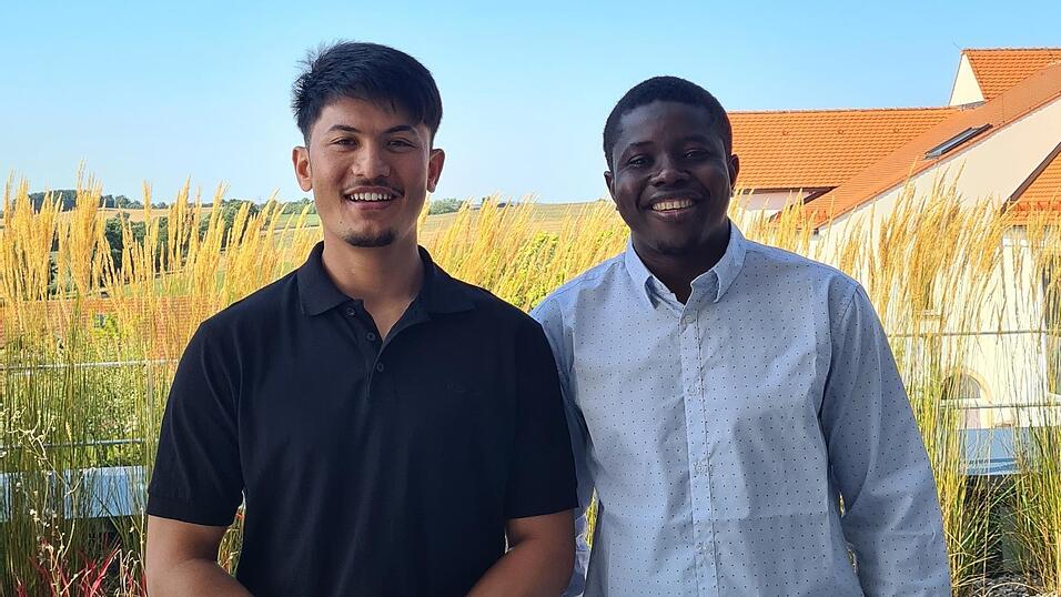 Der 21-j&auml;hrige Moradi Sohrab (links) und der 24-j&auml;hrige Mamadou Dian Keita.