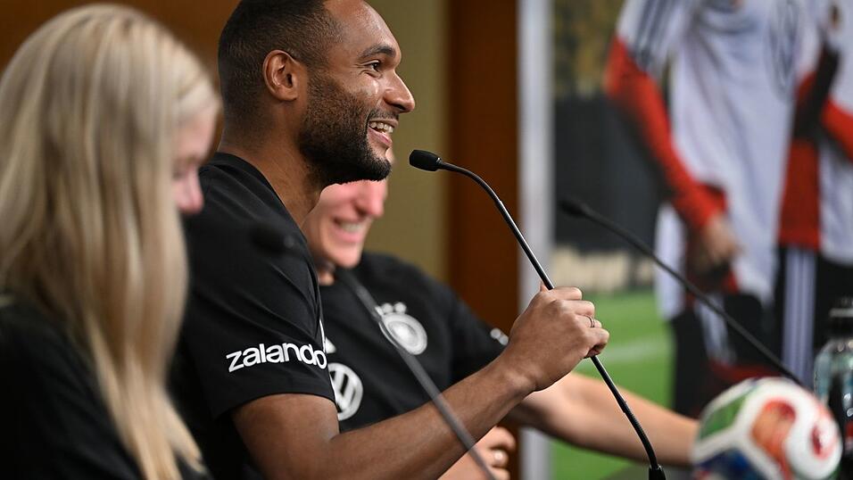 Jonathan Tah hat auch in der Außendarstellung eine Entwicklung gemacht. (Archivbild) Jonathan Tah hat auch in der Außendarstellung eine Entwicklung gemacht. (Archivbild)