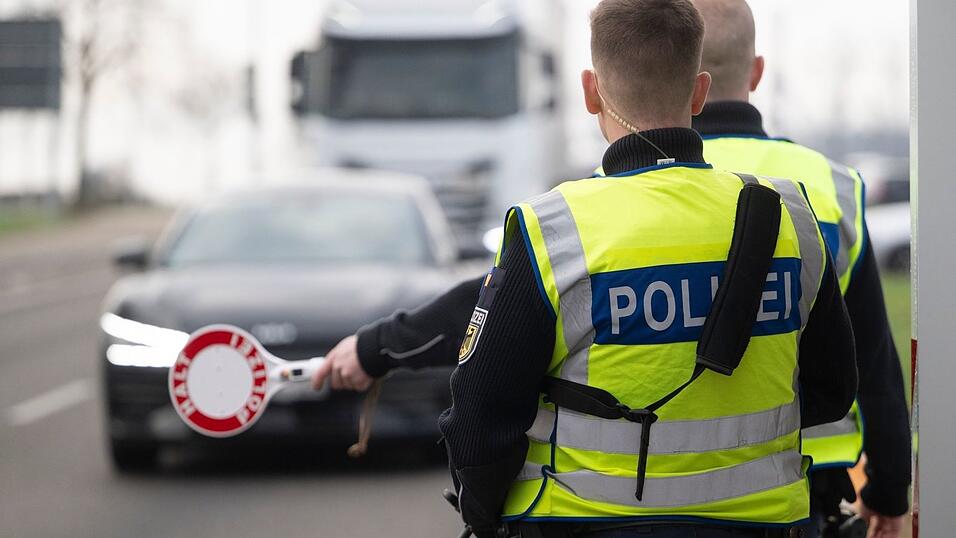 Seit September 2024 kontrolliert die Bundespolizei auch an den Grenzen zu D&auml;nemark, Frankreich, Belgien, Luxemburg und den Niederlanden. (Archivbild)