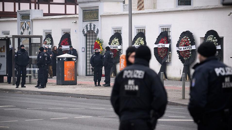 Die Beerdigung im Berliner Clan-Milieu wird von der Polizei mit einem gr&ouml;&szlig;eren Aufgebot begleitet.