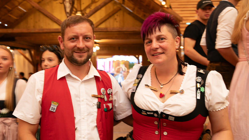 Die Partybilder vom Sonntag, 17. August, aus dem Festzelt Nothaft. Die Partybilder vom Sonntag, 17. August, aus dem Festzelt Nothaft.