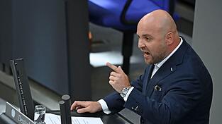 Ihm wird zu viel Nähe zu Russland vorgeworfen: Markus Frohnmaier (AfD).