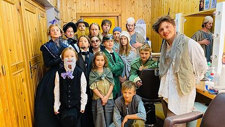 In verschiedene Rollen schlüpfen die Nachwuchsdarsteller regelmäßig beim Theater auf dem Ludwigsberg.