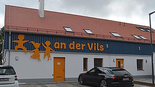Geisenhausen hat drei Kinderkrippen - hier die neueste an der Vils. In allen Einrichtungen gilt einheitlich eine Gebührensatzung.