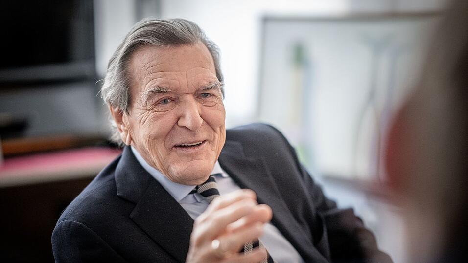Ex-Bundeskanzler Schröder wurde von Putin als möglicher Vermittler ins Spiel gebracht. (Archivbild) Ex-Bundeskanzler Schröder wurde von Putin als möglicher Vermittler ins Spiel gebracht. (Archivbild)