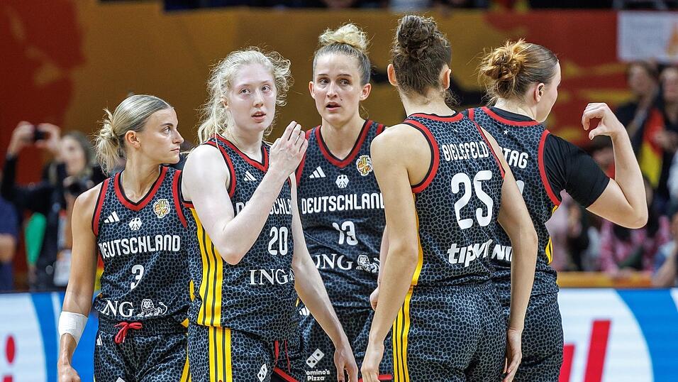 Die Basketballerinnen sind nach dem Bronze-Spiel ernüchtert. Die Basketballerinnen sind nach dem Bronze-Spiel ernüchtert.