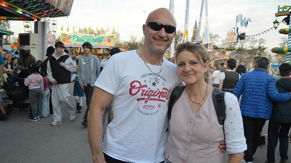 Auch am Samstag besuchten viele Landshuter die Dult.