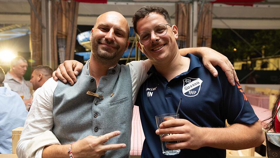 Die Partybilder vom Samstag, 8. August, aus dem Festzelt Greindl. Die Partybilder vom Samstag, 8. August, aus dem Festzelt Greindl.