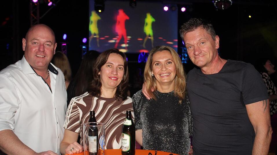 Auf der Eskara &Uuml;30-Party in Essenbach war wieder viel los.