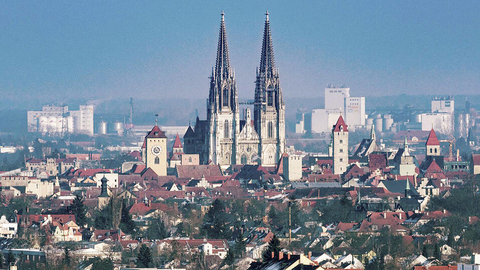 Ein Regensburger Kinderhaus musste zeitweise geschlossen werden, nachdem mehrere Betreuerinnen an einem Hautpilz erkrankten. (Symbolbild) Ein Regensburger Kinderhaus musste zeitweise geschlossen werden, nachdem mehrere Betreuerinnen an einem Hautpilz erkrankten. (Symbolbild)