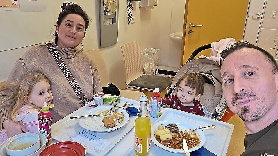 Die Familie Russo im Krankenhaus.
