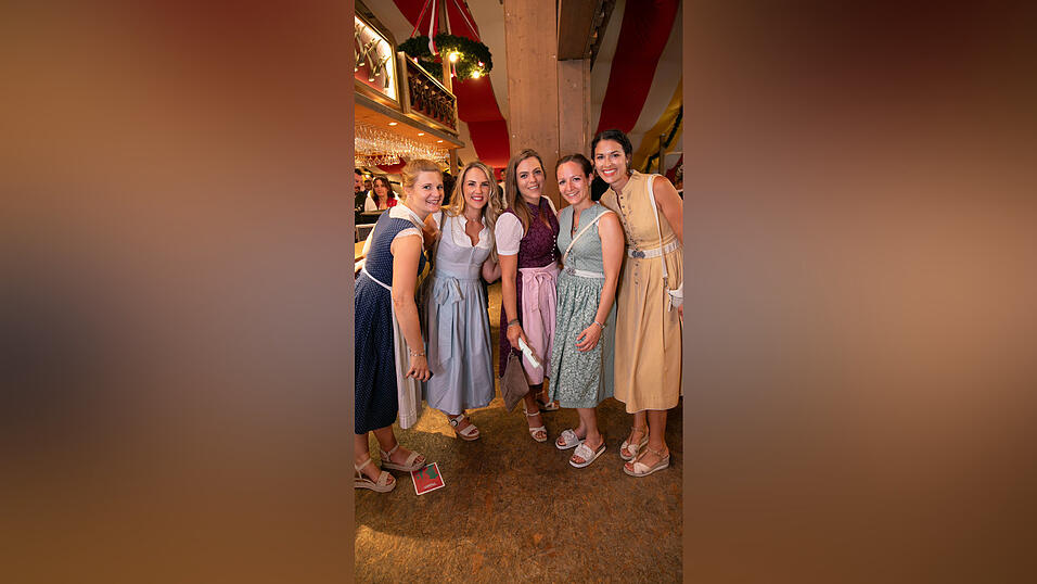 Die Partybilder vom Donnerstag, 14. August, aus dem Festzelt Krönner. Die Partybilder vom Donnerstag, 14. August, aus dem Festzelt Krönner.