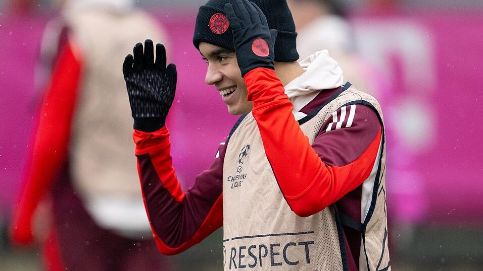 Jamal Musiala war im Gegensatz zu Manuel Neuer beim Training dabei.