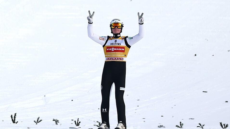 Zwei Siege hat Domen Prevc schon. Werden es nach vier Tournee-Springen vier sein? Zwei Siege hat Domen Prevc schon. Werden es nach vier Tournee-Springen vier sein?