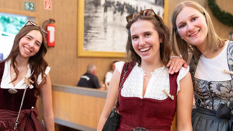 Die Partybilder vom Freitag, 7. August, aus dem Festzelt Krönner. Die Partybilder vom Freitag, 7. August, aus dem Festzelt Krönner.
