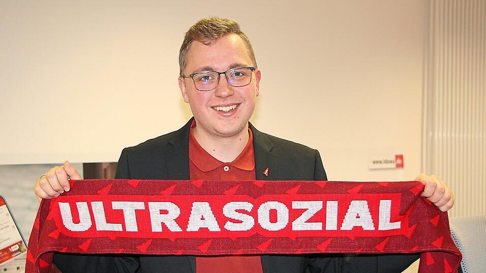 Die soziale Gerechtigkeit treibt Tobias Mainka um. Seit Juni ist er in der Partei 'Die Linke' Mitglied. Kaum ein halbes Jahr sp&auml;ter zieht er schon als Direktkandidat in den Wahlkampf.