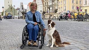 Lisa Vieler (mit ihrer Hündin Tilda) will sich mit einer Spendenaktion den Traum von einem 'Jeetrike' erfüllen. Lisa Vieler (mit ihrer Hündin Tilda) will sich mit einer Spendenaktion den Traum von einem 'Jeetrike' erfüllen.