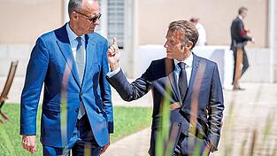 Friedrich Merz (l.) und Emmanuel Macron zelebrieren die deutsch-französische Achse.