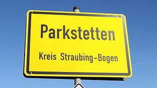 Der Friedenhain-See bei Parkstetten wechselt den Besitzer. Der Friedenhain-See bei Parkstetten wechselt den Besitzer.