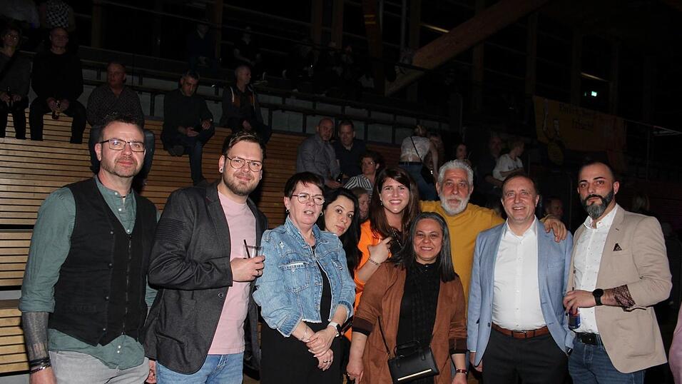 So schön war die Ü30-Party in Essenbach. So schön war die Ü30-Party in Essenbach.